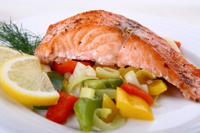 체중 감량을 위해 야채와 생선